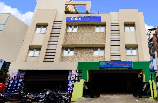 Fabhotel Green Tree Residency