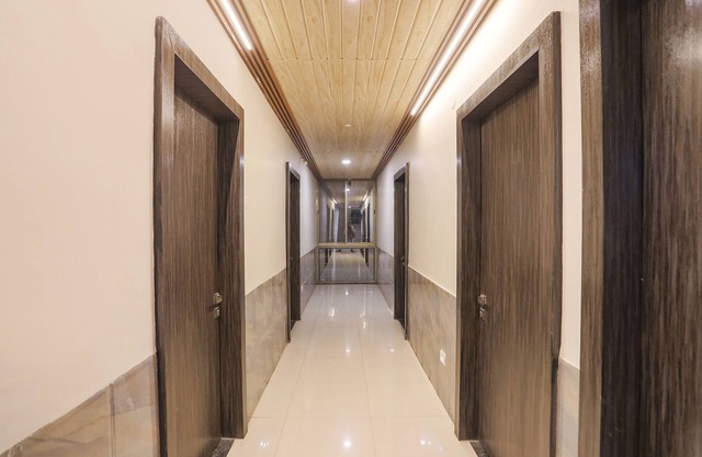 Fabhotel Green Valley I