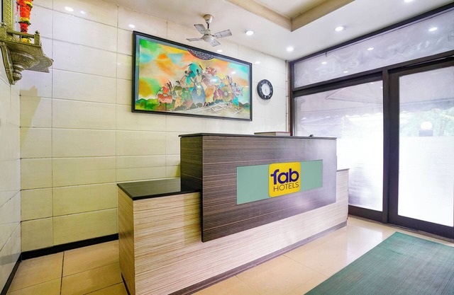 Fabhotel Guru Heritage