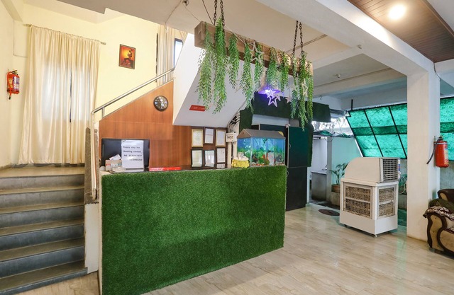 Fabhotel Happy Stay Inn