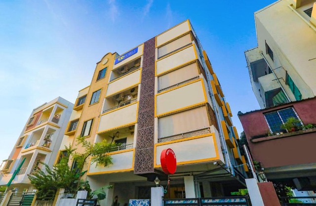 FabHotel Happy Stay Inn
