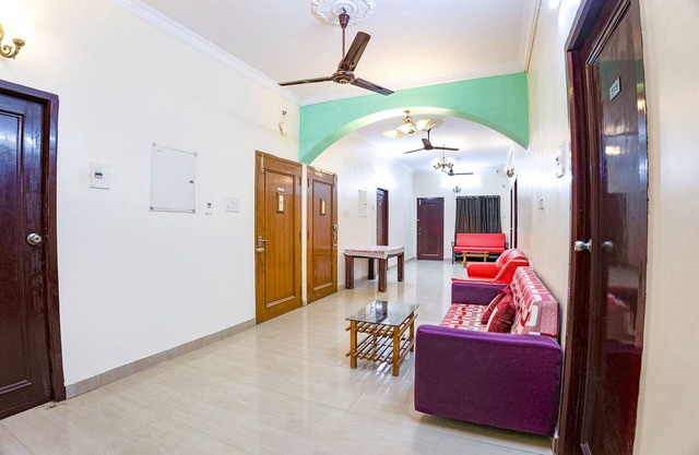 Fabhotel Home Tree Service Apartment T Nagar