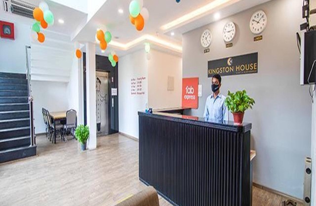 Fabhotel Kingston House