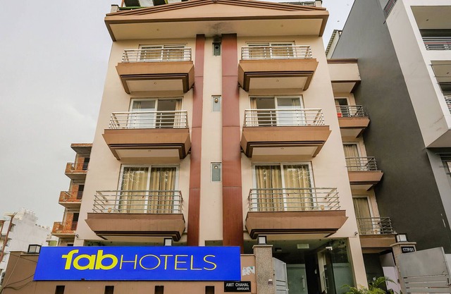 Fabhotel Limewood Stay