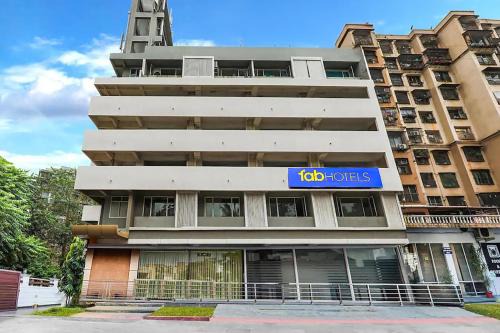 FabHotel Liwa International - Nr Mumbai International Airport