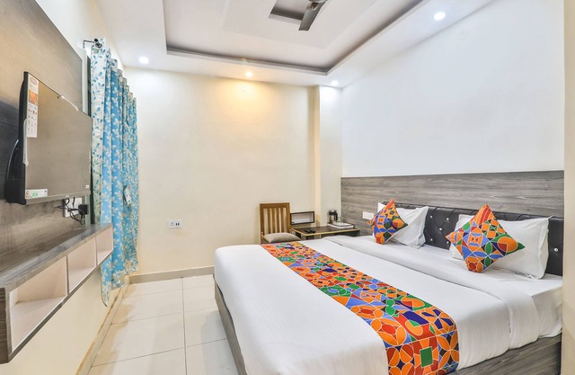 Fabhotel Ls Grand