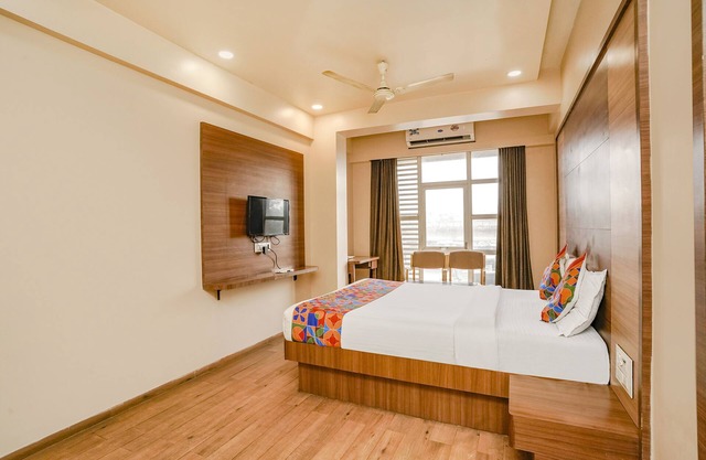 Fabhotel Mahadev Residency