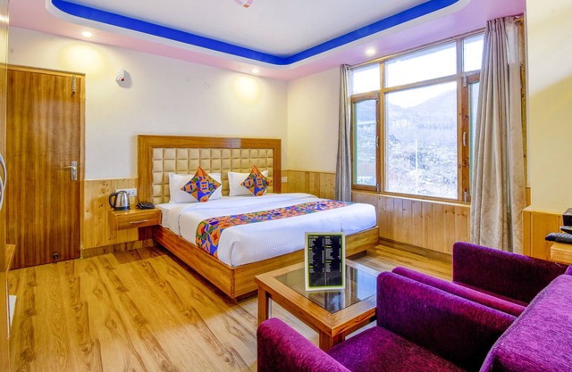 Fabhotel Misty Hills