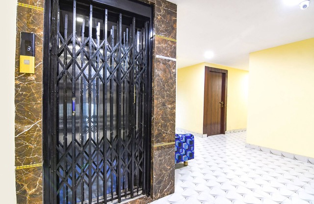 Fabhotel Narayana