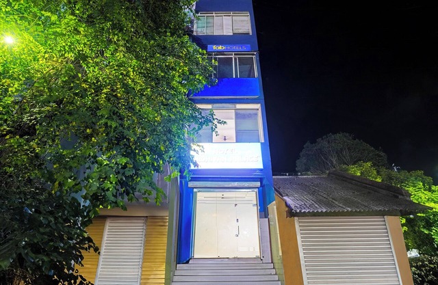 Fabhotel Nidhivan Palace