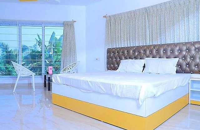 Fabhotel Octagon Beach Resort