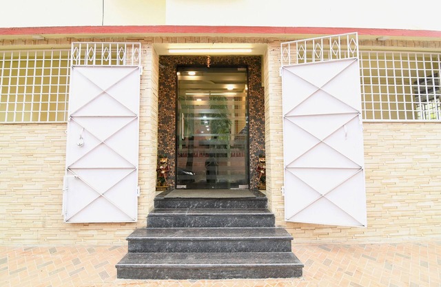 Fabhotel Olive Inn I