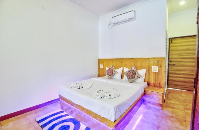 FabHotel Pleasure Inn