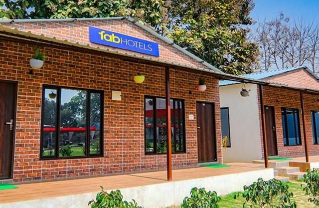 Fabhotel Prayag Deep