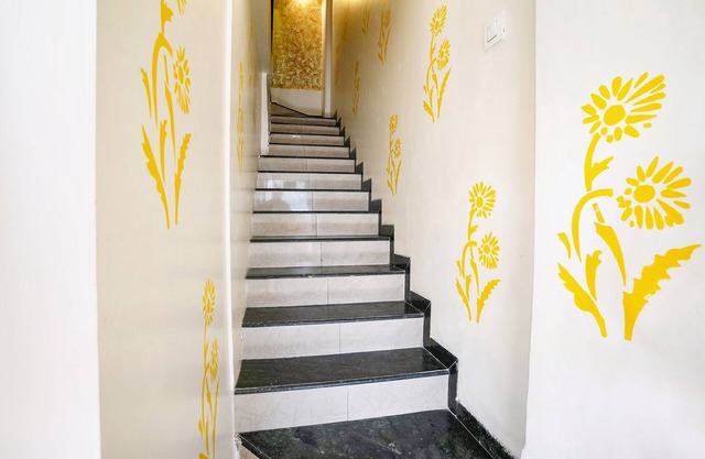 Fabhotel Priceless