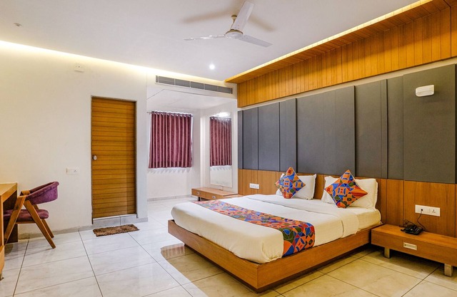 Fabhotel Prime Blue Moon