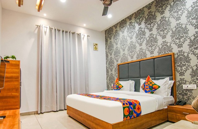 Fabhotel Prime Royal Maple