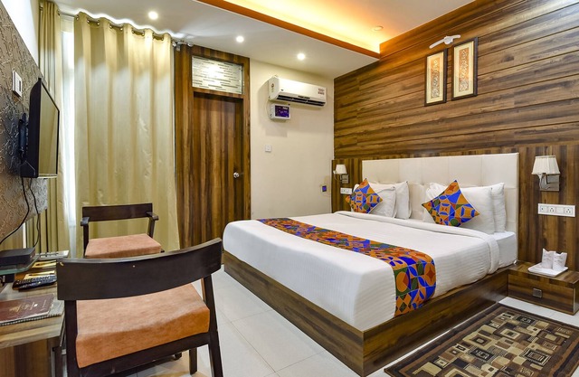 Fabhotel Prime Royal Park