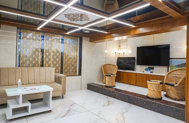 Fabhotel Prime Shourya Residency