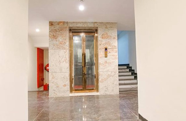 Fabhotel Prime The Eminence