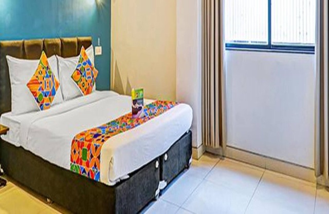 Fabhotel Tulip Comforts