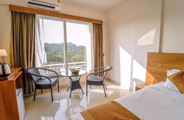 Fabhotel Prime Wayfarer