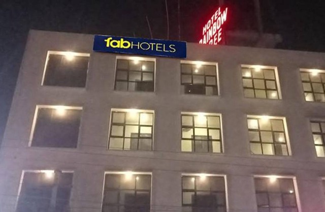 Fabhotel Rainbow Palace