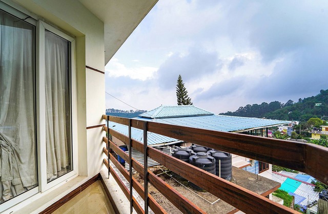 Fabhotel Rajathi Holiday Peak