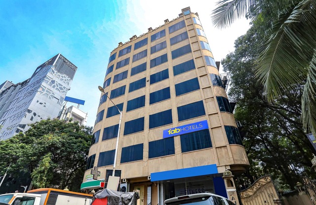 Fabhotel Rio