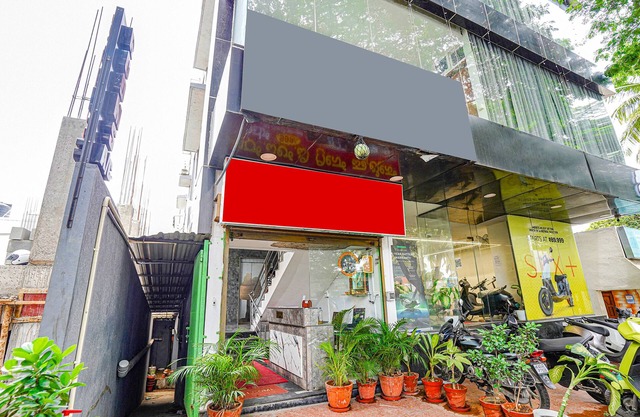 Fabhotel Rlv Green Palace