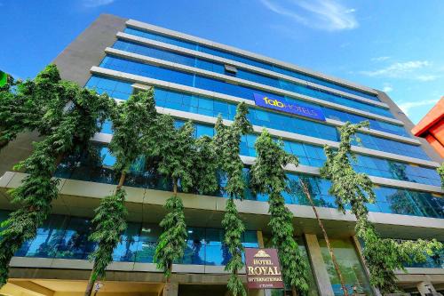 FabHotel Royal International - Nr Mumbai International Airport