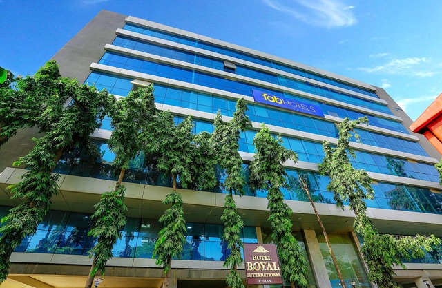 Fabhotel Royal International
