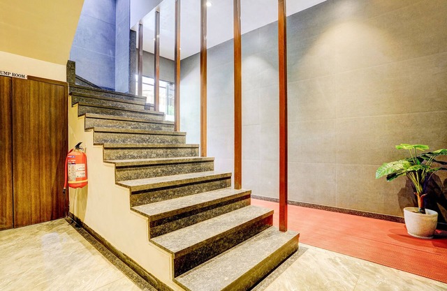 FabHotel Saineel - Nr Juhu