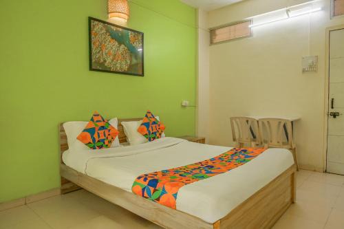 FabHotel Saraswati Niwas