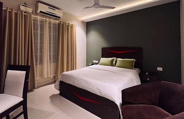Fabhotel Sea Queen Residency
