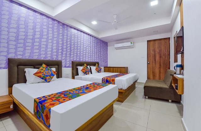 Fabhotel Shree