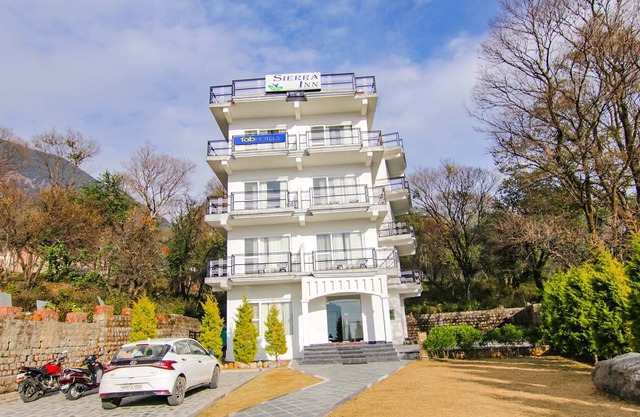 Fabhotel Sierra Inn