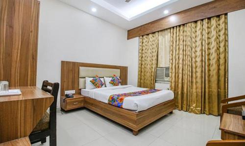 FabHotel Silver Inn I