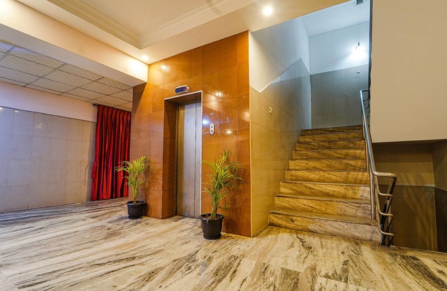 Fabhotel Skyry I