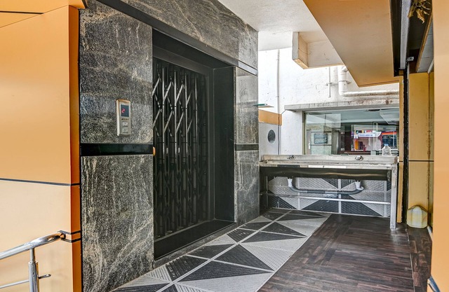 Fabhotel Srinivasa Guest House