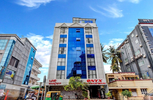 Fabhotel Srk Platinum Inn