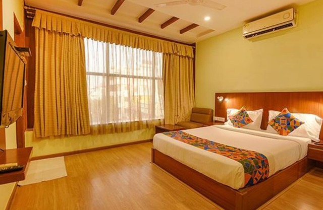Fabhotel The Btm Palace