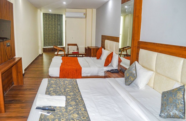 Fabhotel The Golf Inn