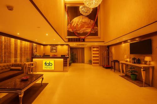 FabHotel The Kailash Dev - Near Azadpur Metro