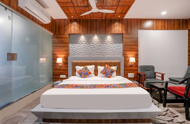 Fabhotel The Valentine