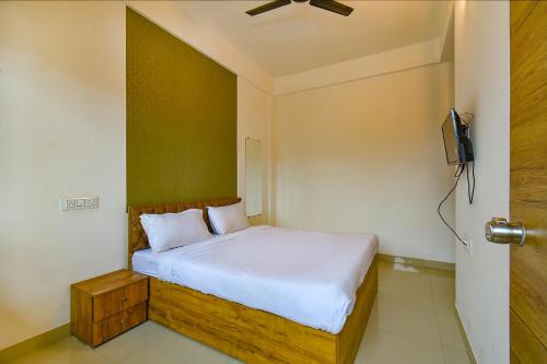 FabHotel Tiru Residency
