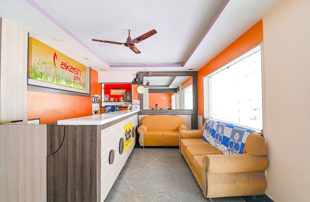 Fabhotel Vrj Residency