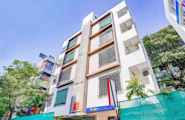 FabHotel Wakad Villa