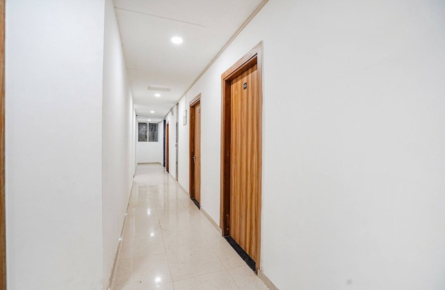 Fabhotel Wamson
