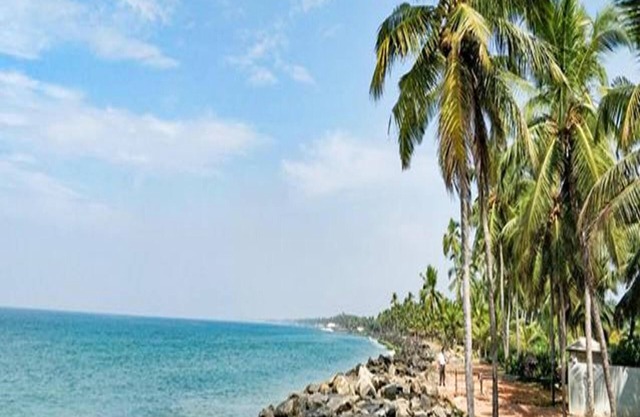 Fabhotel Wateredge Beach Resort